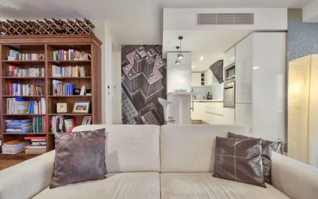 Quarto disponível em apartamento de luxo