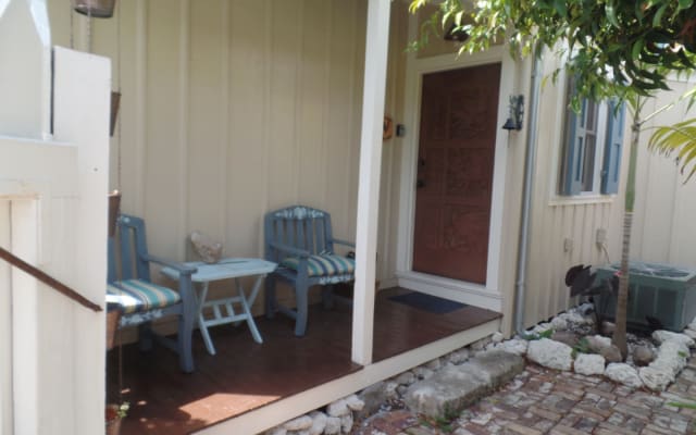 The KW Coop in the heart of Olde Town - Picture 8