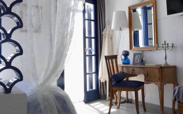 big BLUE apartment no9 - MYTH