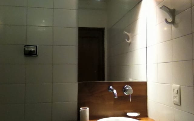 Quarto bonito para alugar numa casa privada - Foto 9