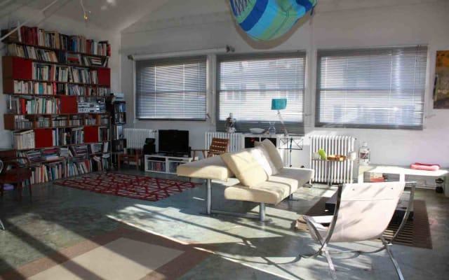 Air-conditioned Loft of 200m2 with terrace in 150m of Paris