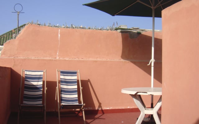 APPARTEMENT CALME JOUR/NUIT PRES PLAGE , MEDINA TERRASSE PRIVEE,WIFI - Foto 16