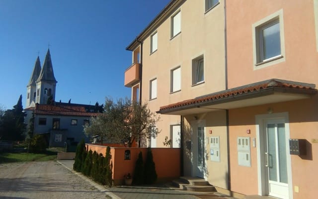 Moderno apartamento cerca del centro y del mar