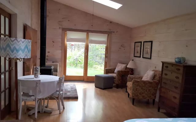 Studio in Sweet Cottage Style Home-spacious, quiet and clean-6th year