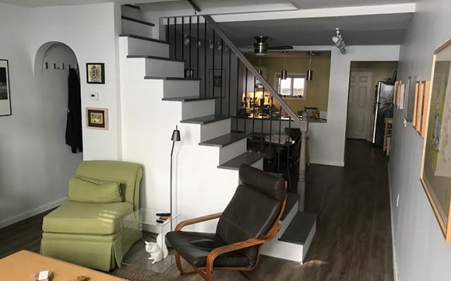 Be my roommate for a day or two near trendy Fishtown