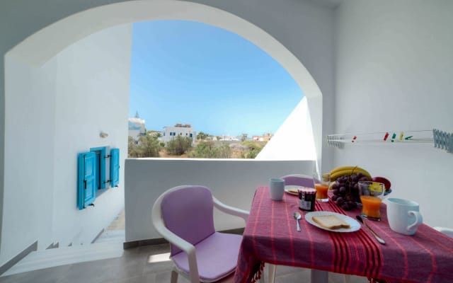 Adelphi Apartment 1, Two Bedroom Apartment, Perissa, Santorini - Picture 20