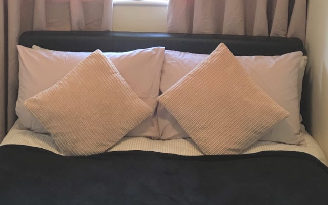 Chambre confortable à deux lits près du centre de Londres