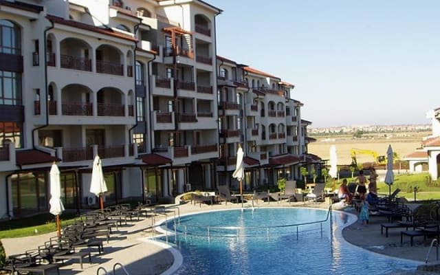 Grand appartement au dernier étage dans le quartier de Sunny Beach
