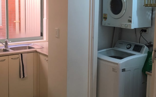 SYDNEY CITY - LOCATION LOCATION $35/nuit pour chaque 3ème et 4ème personne - Photo 16