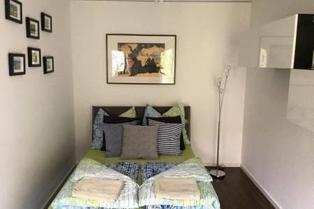 Chambre privée dans un appartement binational (Brésil-Allemagne)