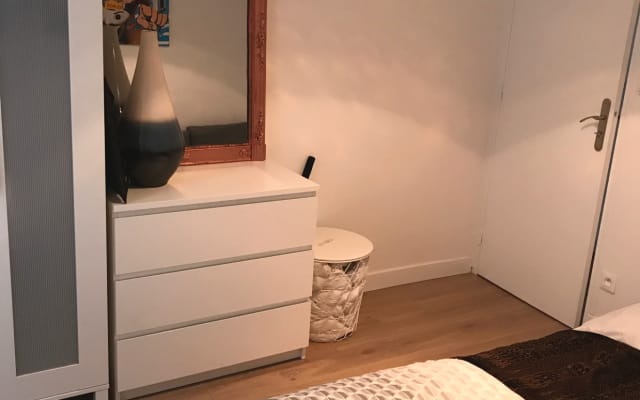Privates Zimmer mit Bad/WC in einer komplett renovierten, charmanten und ruhigen Wohnung - Foto 13