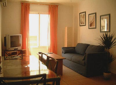 CityCentre - Single w/ AC - Next to Gay Neighborhood