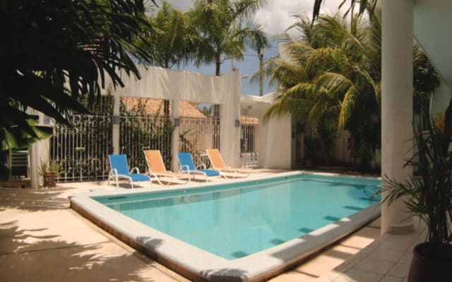 Hotel Villa Deja Blue & Restaurant