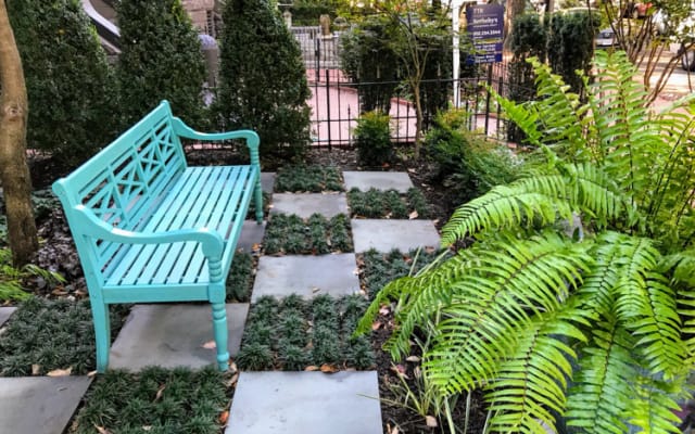 Keith's listing on misterb&b - Front garden