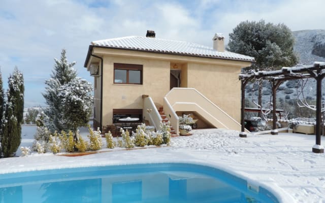 Flat in Country House. Valencia - Alicante - Alcoy - Millena