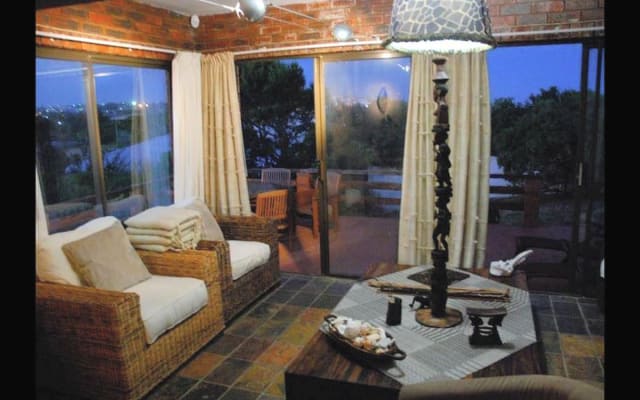 WHOLE BEACHFRONT VILLA AFRICAN QUEEN SOUTH AFRICA