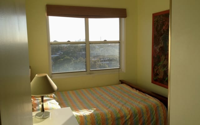 Apt 2BR - Vue imprenable sur la ville, le pont de l'Anzac et les montagnes bleues - Annandale - Photo 8