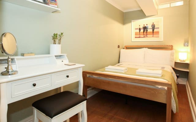 Your home away from home for 1 guest - London Clapham Common