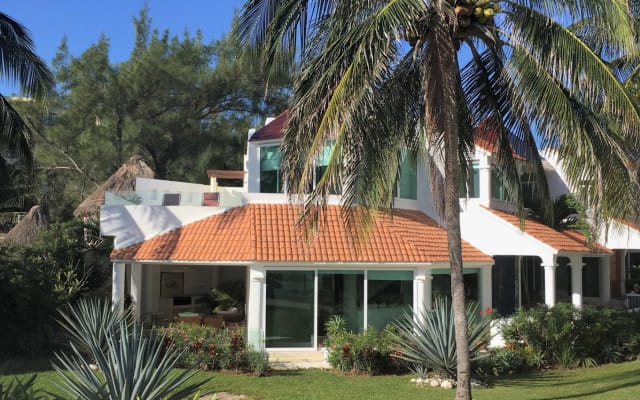 Villa en bord de mer sur la Riviera Maya avec une vue imprenable