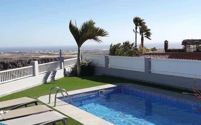 Adults Only B and B near Maspalomas. Room Sunrise with terrace.