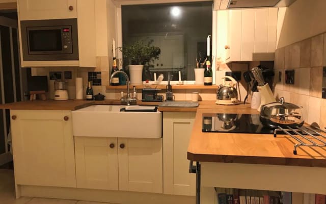 1 Minute from Brighton Rail Station Single Bedroom - Picture 13