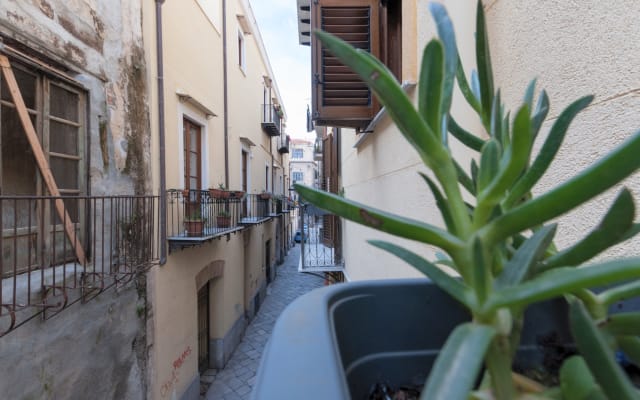 Romantic flat in the historic centre  - Picture 14