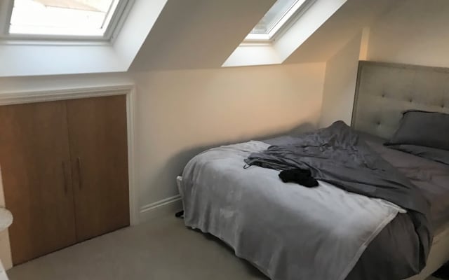 Large room in a two bedroom flat near Chelsea stadium in West London