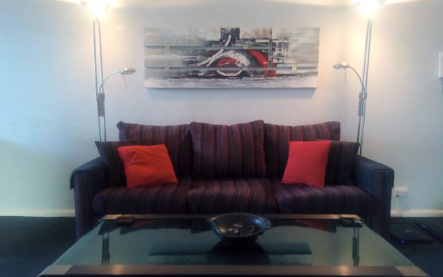 Apt 2BR - Vue imprenable sur la ville, le pont de l'Anzac et les montagnes bleues - Annandale - Photo 5