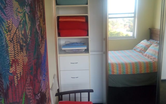 Apt 2BR - Vue imprenable sur la ville, le pont de l'Anzac et les montagnes bleues - Annandale - Photo 11