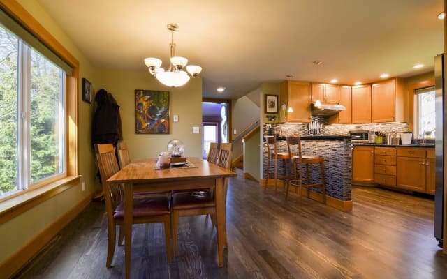 Fur Den : Chambre de luxe pour les amoureux des chiens (West Seattle) - Photo 8