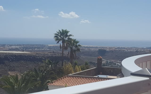 Adults Only B and B near Maspalomas. Room Mr G. Private bathroom.