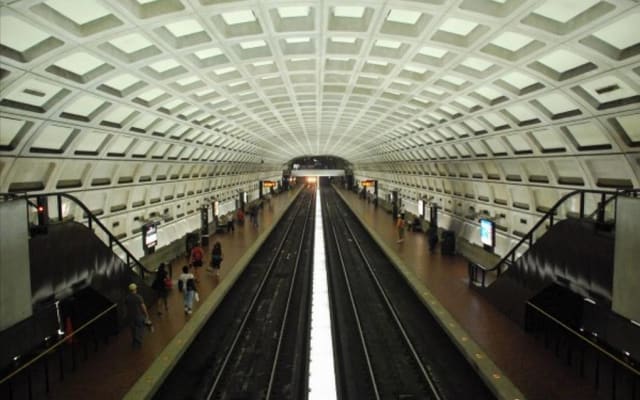 Heart of Dupont Huge Private Suite Bed/Bath/Deck - Picture 19