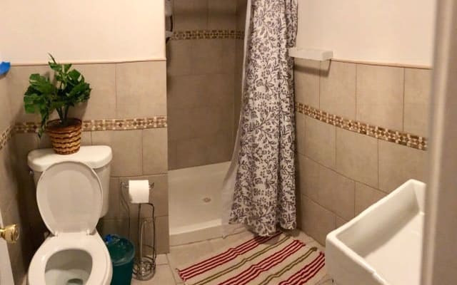 Private room with own bathroom, 24/7 access to MANHATTAN NJ/NY - Picture 10