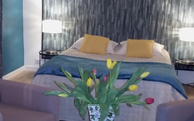 Modernes Apartment Les Tulipiers Queensize-Bett, Privatparkplatz