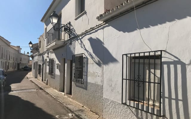 Quarto no centro histórico de Altea, apenas a 5 minutos a pé do mar...