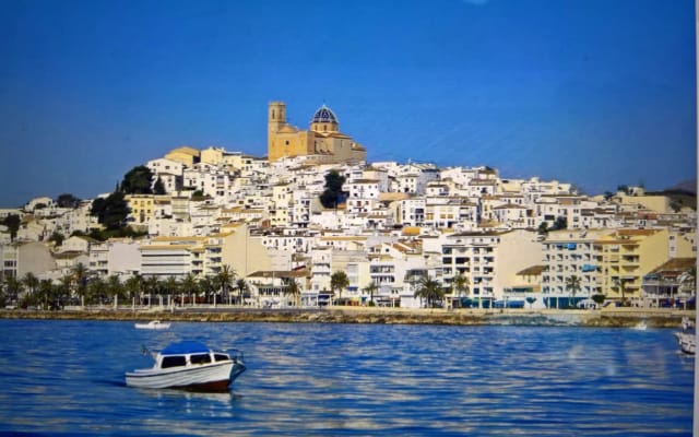 Quarto no centro histórico de Altea, apenas a 5 minutos a pé do mar...