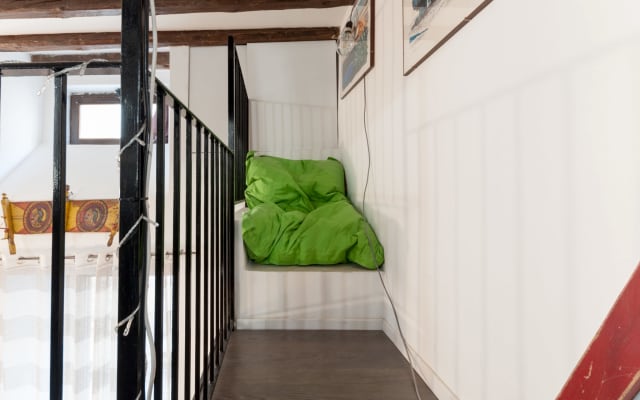 Romantic flat in the historic centre  - Picture 6