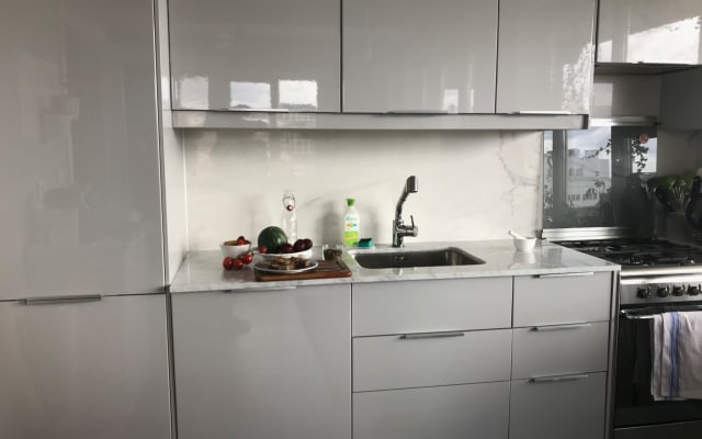 Great Location Bedroom in Ixelles - Picture 6