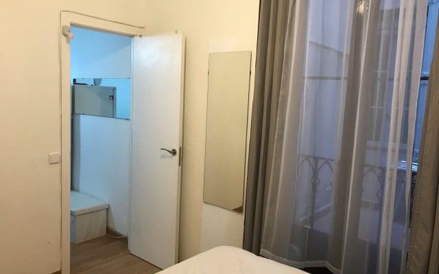 ein Zimmer im Herzen der Madrider Innenstadt und des Schwulenviertels - Foto 6