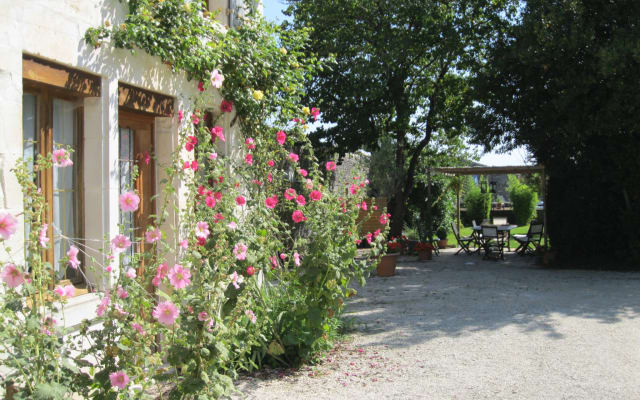 Gite Ecureuil - ehemaliges Wächterhaus mit Pool