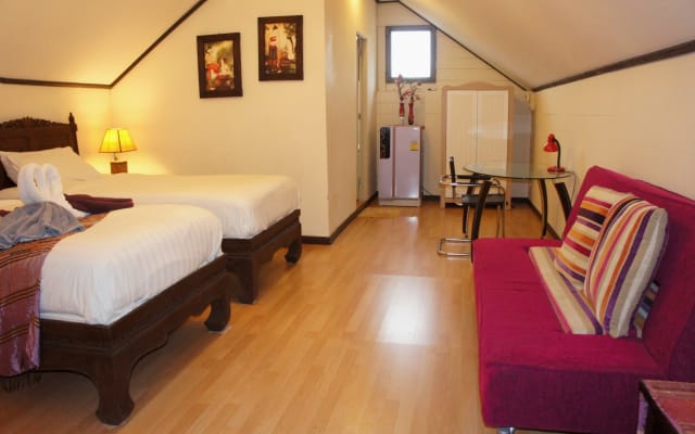 Phuket Gay Homestay - Room E - Two Single Beds on 2nd floor