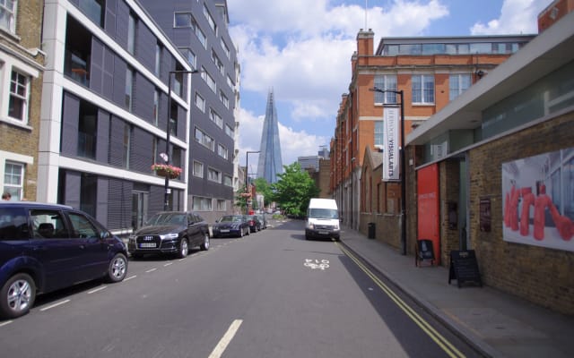Beautiful one bed apartment in period building  - Picture 15