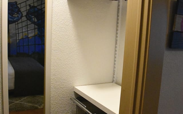 Private Entry Suite in Cole/RiNo Near Downtown - Picture 12