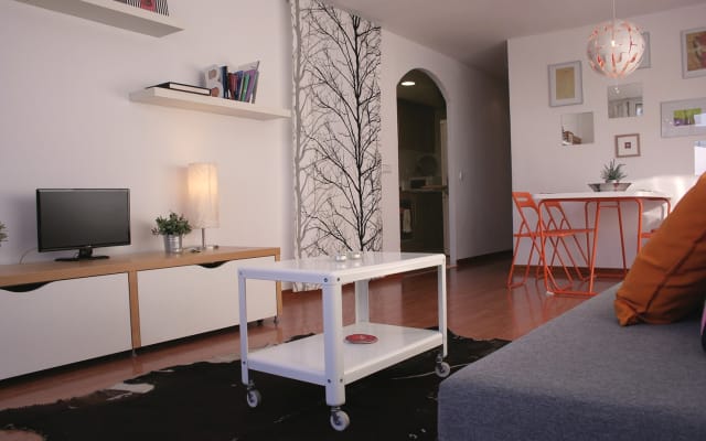 Urgell: 1 bedroom apartment with private terrace in Eixample - Picture 11