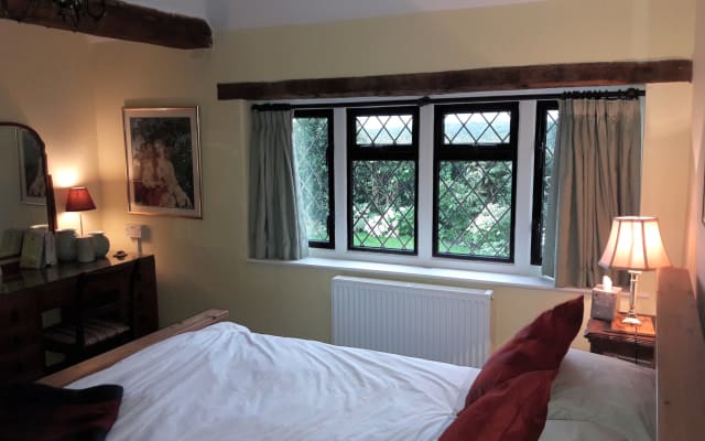 Rural Retreat in the “1066 Country" of Southern England - Picture 10