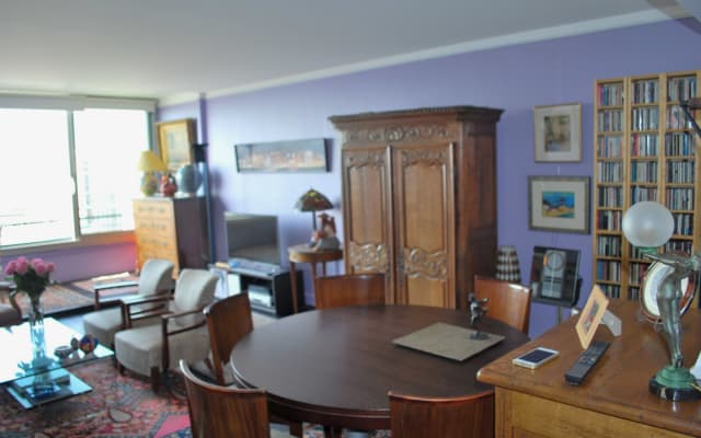 Habitación en apartamento grande, vista excepcional