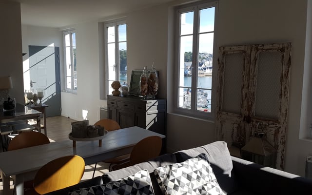 Apartment with nice harbor view
