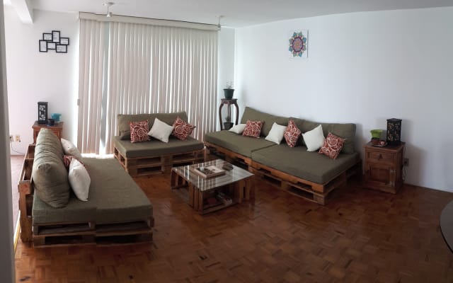 Privates Zimmer in einem Appartement in einer Eigentumswohnung