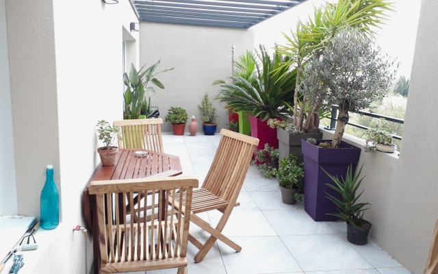 Pleasant duplex studio terrace