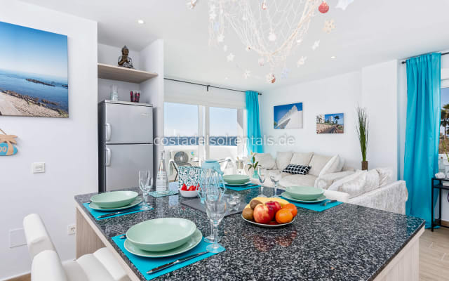 Fantastic, ultra-modern apartment Casa Ronaldo in first beach line - Picture 18